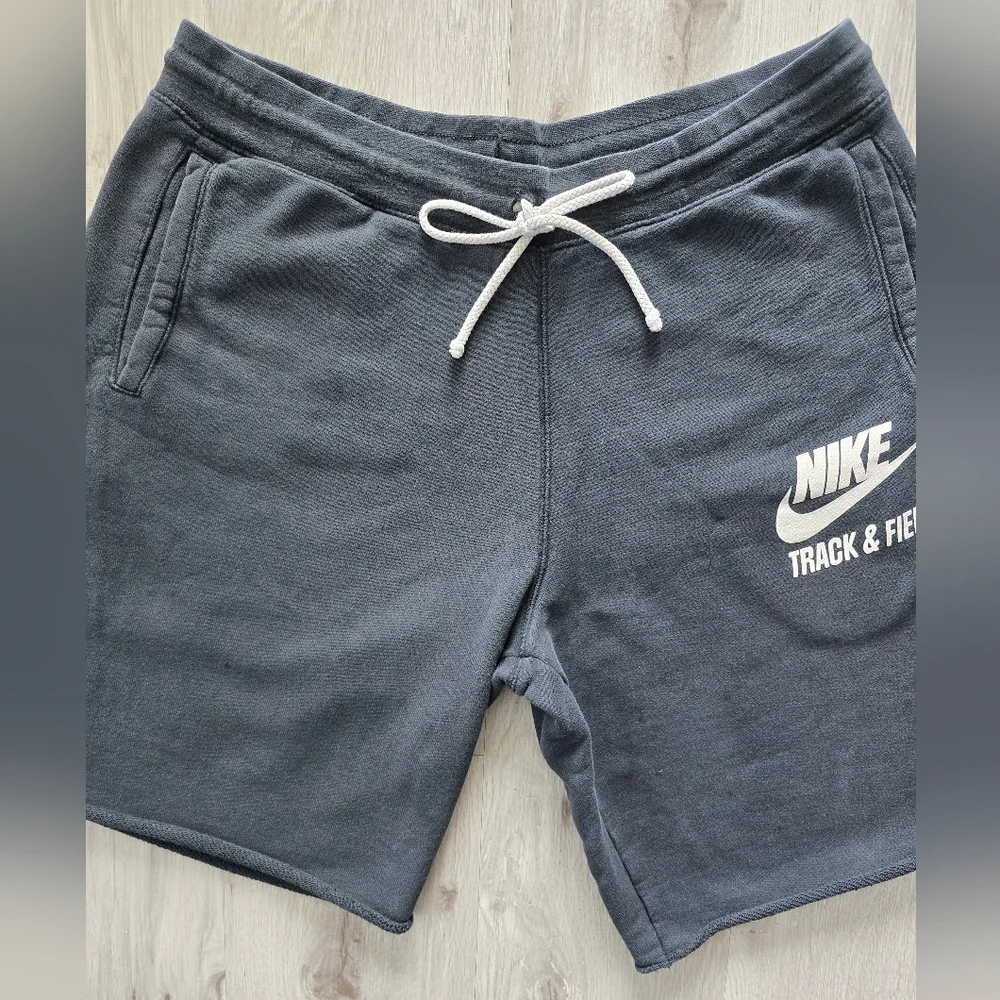 Nike | black cotton blend track & field sporty activewear shorts | MENS L - Picture 2 of 10